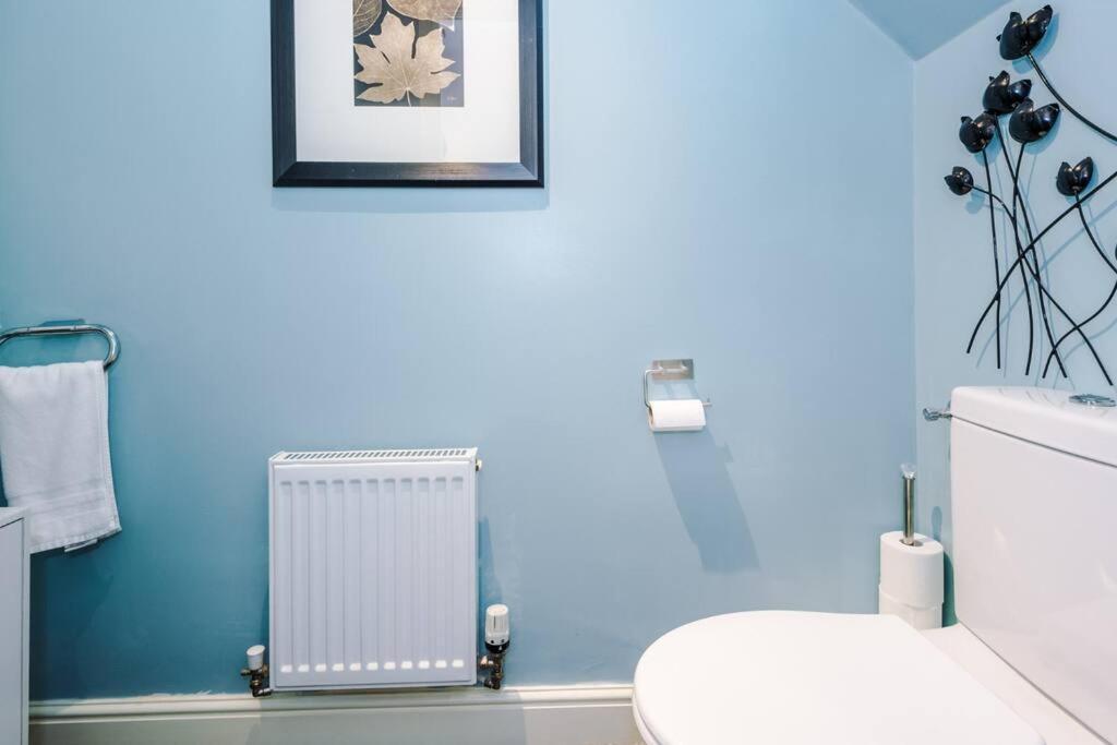 Stylish Townhouse Chester City Centre With Parking Extérieur photo